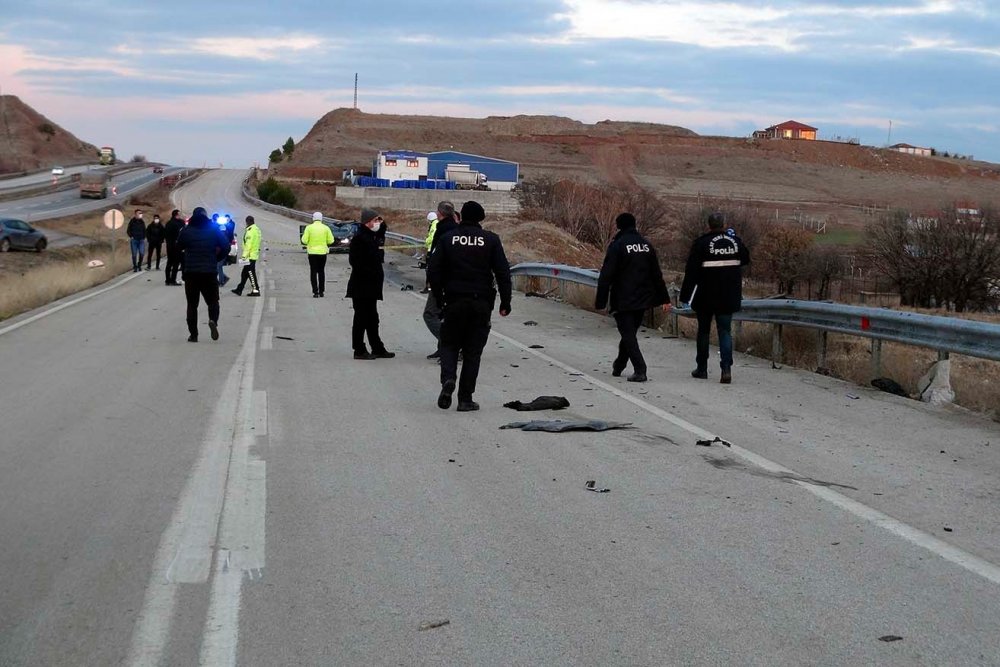 Kırıkkale'de kontrolden çıkan otomobil takla attı