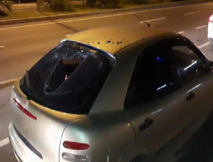 Kısıtlamada alkol alıp, trafiğe çıkan iki arkadaşa para cezası