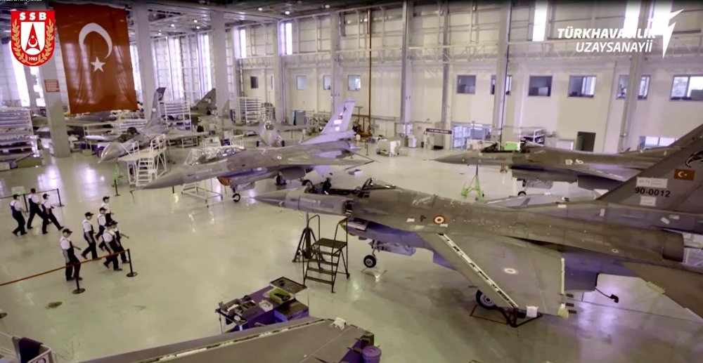 SAVUNMA Sanayii Başkanı İsmail Demir, F-16 uçaklarımızın yapısal ömrünü 12 bin saate çıkarmayı hedefliyoruz