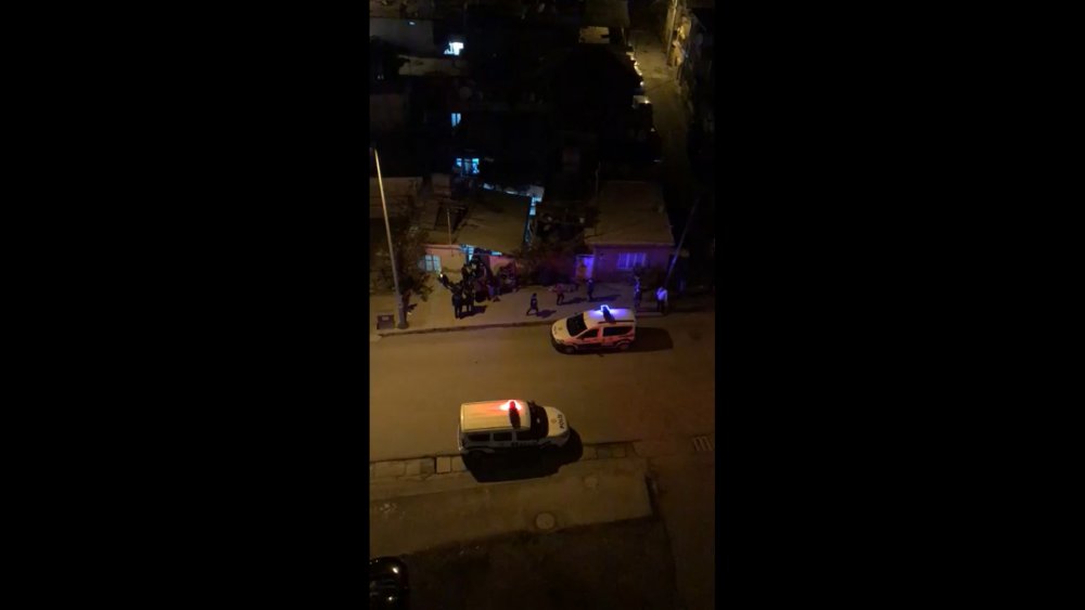 50 metrekare avluda 100 kişilik düğün törenine polis baskını
