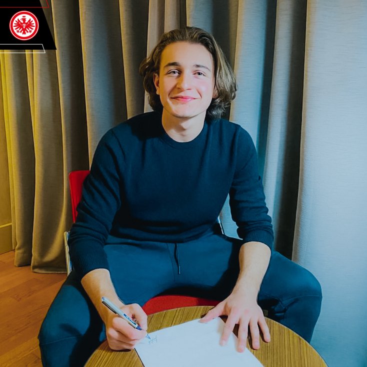 Ali Akman: Eintracht ailesinin bir parçası olmayı dört gözle bekliyorum