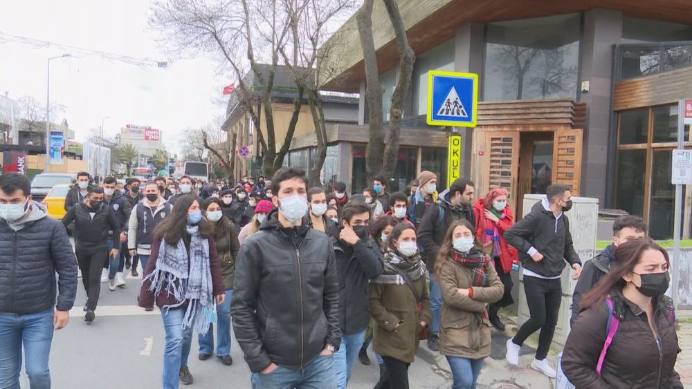 Boğaziçi Üniversitesi çevresinde toplanan gruplar gözaltına allındı