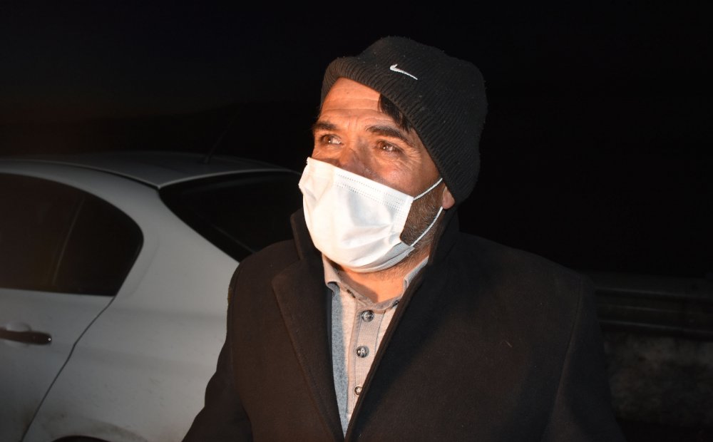 Köy muhtarlarının araçları çarpıştı