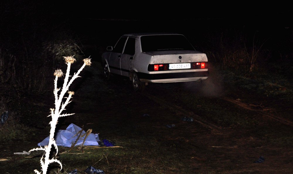 Manisa'da otomobilde başlarından vurulan 4 genç hayatını kaybetti