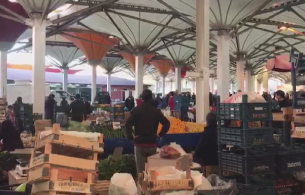 Pazar yerinde silah sesleri yükseldi, vatandaşlar endişe yaşadı
