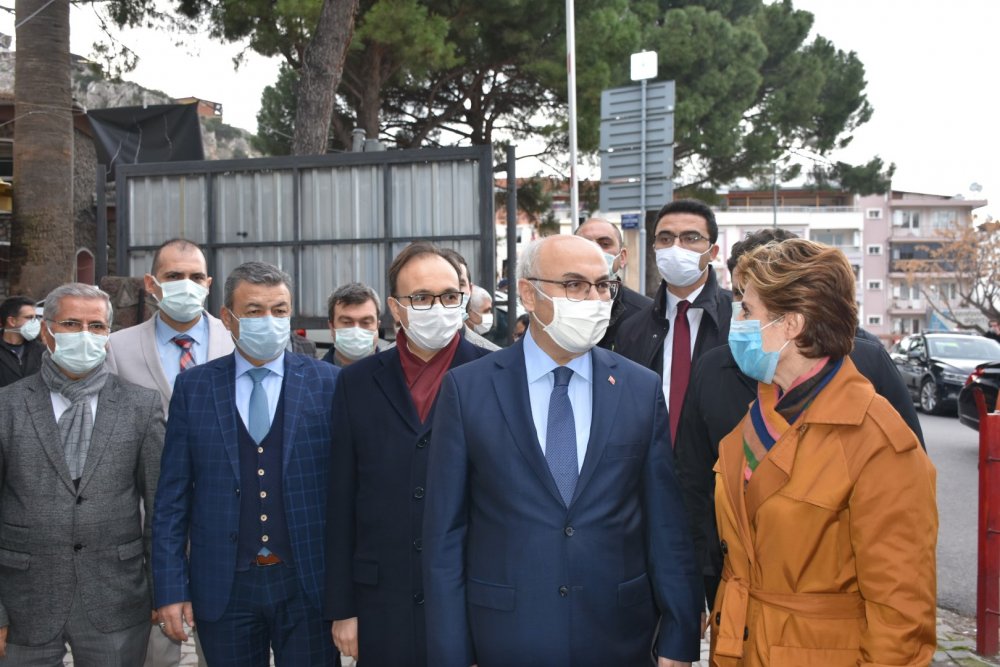 Vali Köşger, küçük Kaan'ın kök hücre bağışı kampanyasına destek verdi