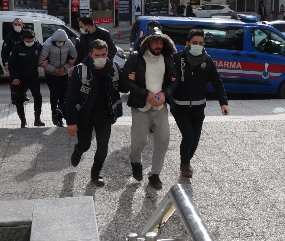 Bağ evinde cesedi bulunan eski muhtar, ‘tavuk yemi’ kavgasında hayatı sonlandırılmış