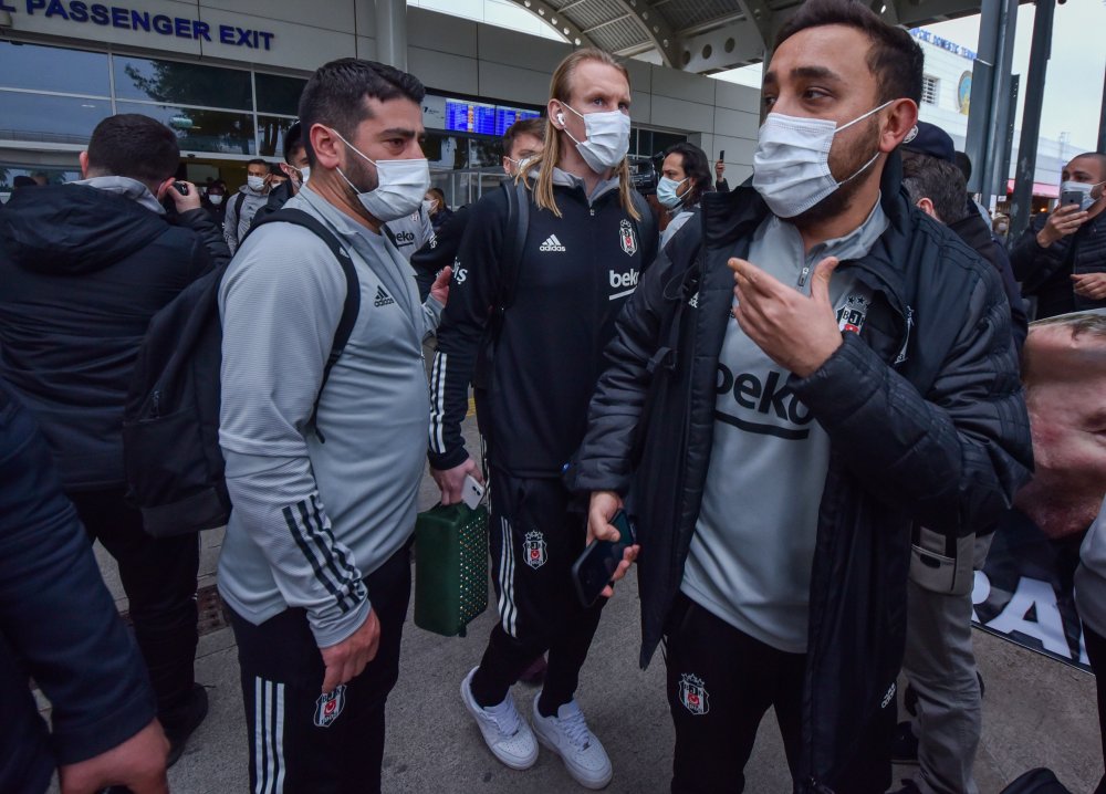 Beşiktaş'a Antalya'da coşkulu karşılama