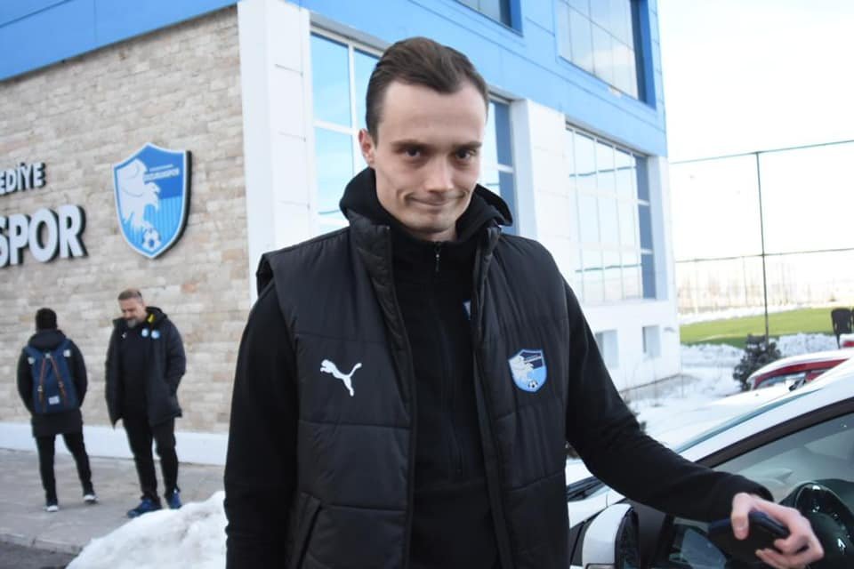 Erzurumspor'da 11 futbolcu gitti, 12 oyuncu geldi