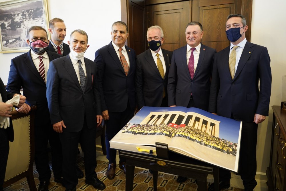 Fenerbahçe heyetinden başkan Lütfü Savaş'a ziyaret