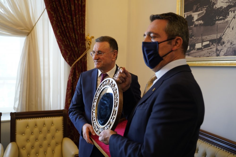 Fenerbahçe heyetinden başkan Lütfü Savaş'a ziyaret