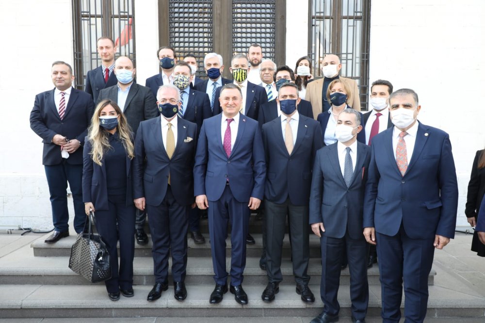 Fenerbahçe heyetinden başkan Lütfü Savaş'a ziyaret