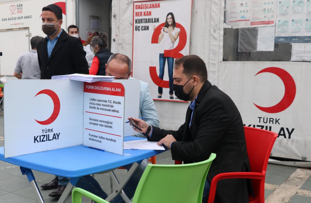 İlik nakli bekleyen diş hekimi Selen için seferber oldular