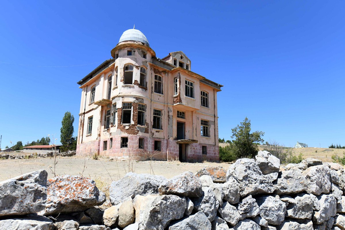 mansur-2.jpg