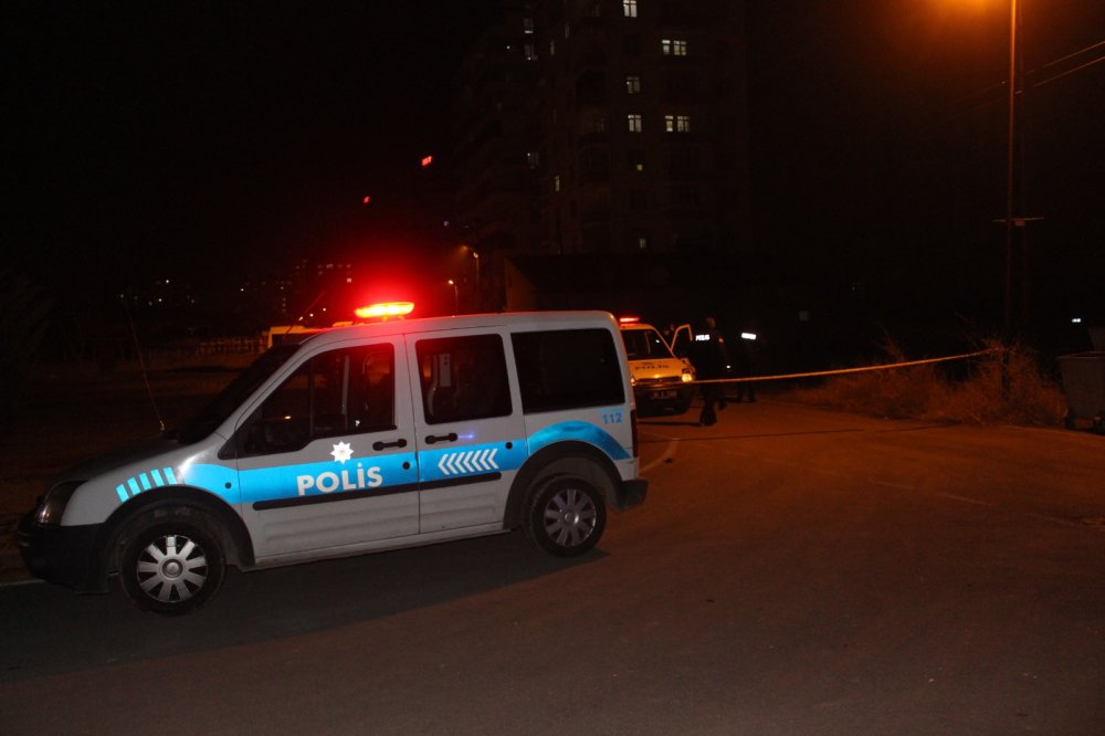 Önce silahla vurdu, sonra hastaneye götürdü