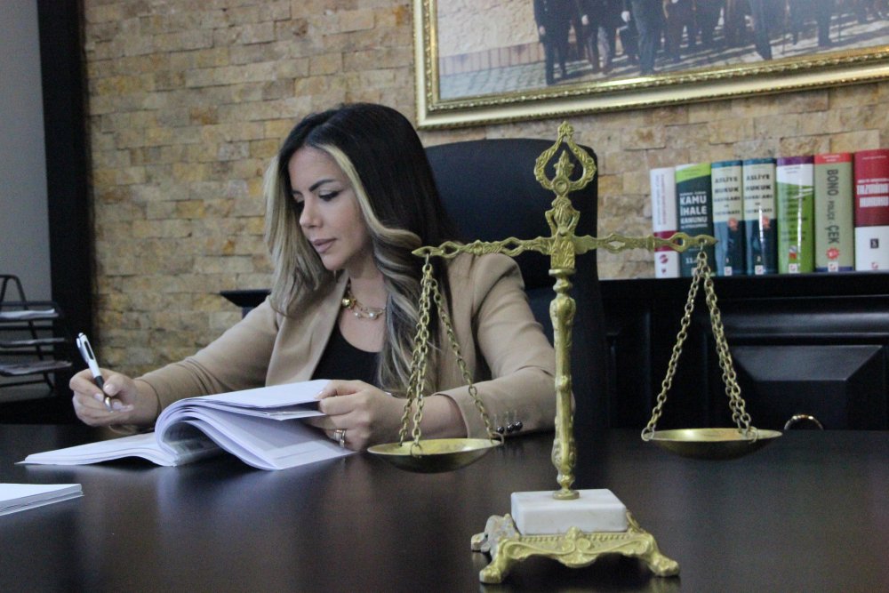 50 kuruşluk krakeri kasadan geçmediği için kovuldu, 35 bin 888 lira tazminat kazandı