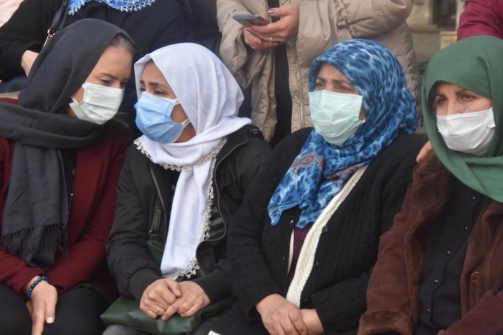 İzmir'de selde hayatlarını kaybeden damat ve kayınpederi toprağa verildi