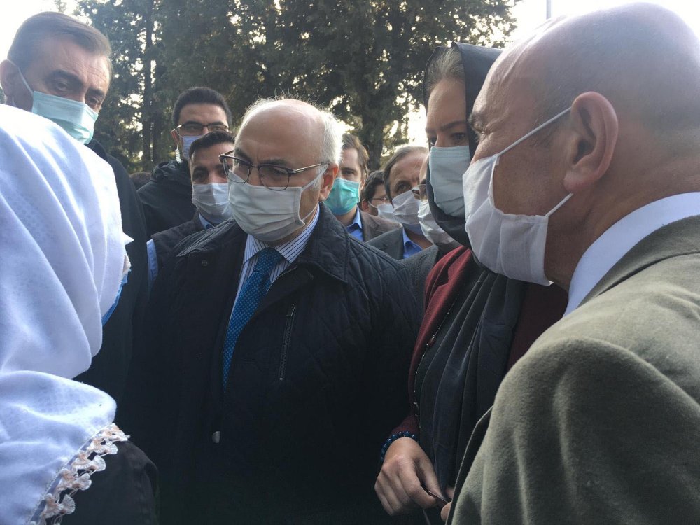 İzmir'de selde hayatlarını kaybeden damat ve kayınpederi toprağa verildi