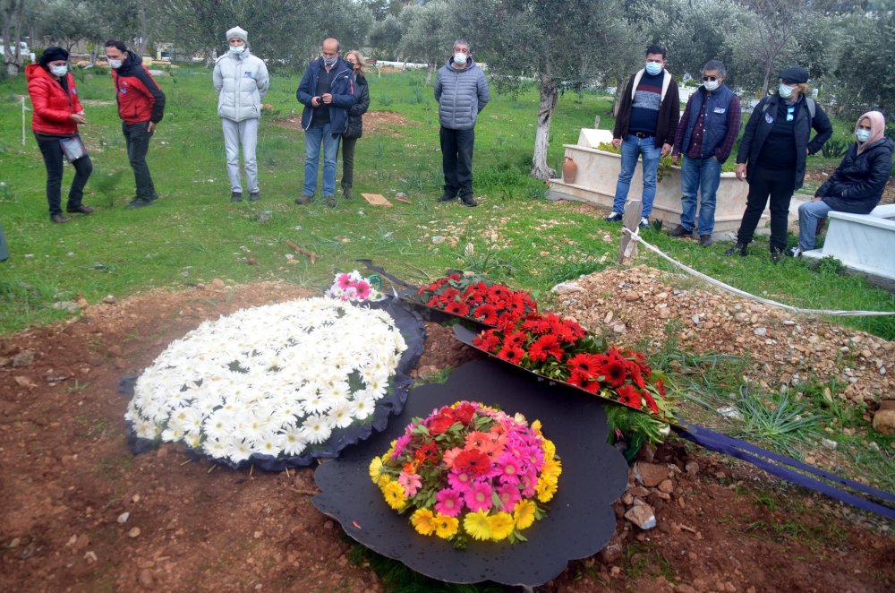 Oyuncu Atilla Pekdemir son yolculuğuna uğurlandı