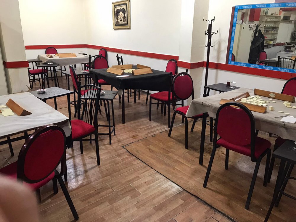 Samsun’da kahvehanede oyun oynayan 16 kişiye 36 bin lira ceza
