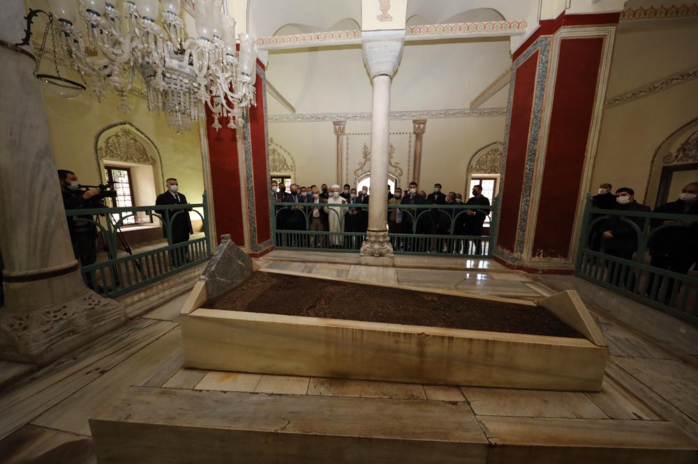 Sultan 2. Murat, ölümünün 570'inci yılında Bursa'da anıldı