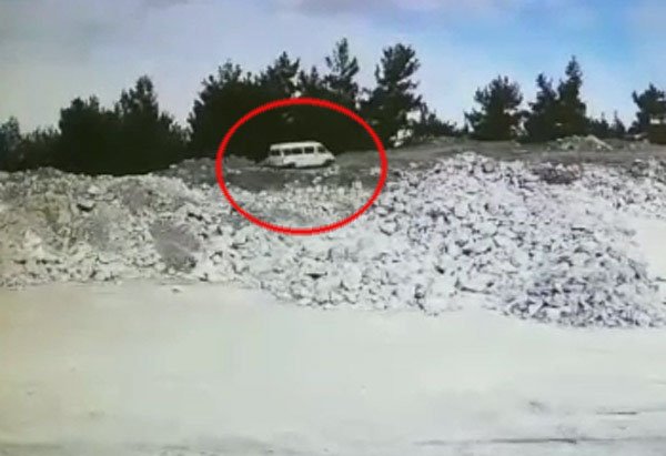 İnşaat malzemesi çalan anne-kız tutuklandı