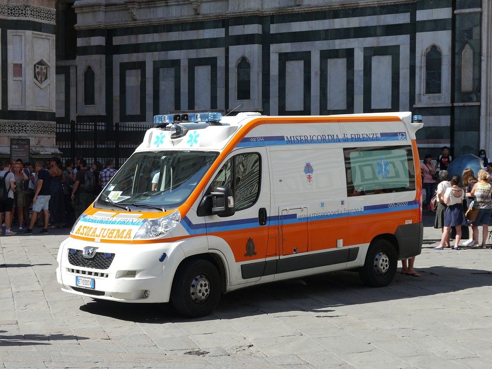 İtalya’da mafyadan, uyuşturucu satıcılarını korkuttuğu için ambulanslara siren açmama emri