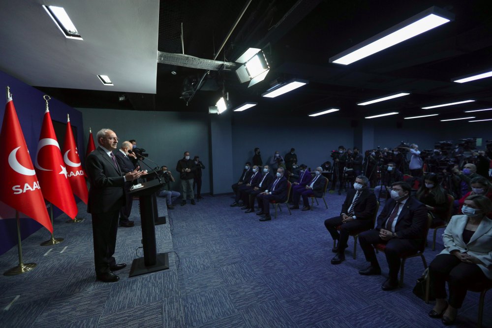 Kılıçdaroğlu, Karamollaoğlu'nu ziyaret etti