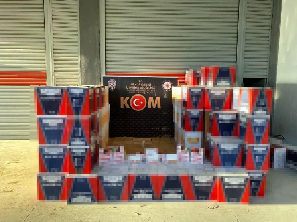 Salihli'de kaçak 6 milyon 400 bin makaron ele geçirildi