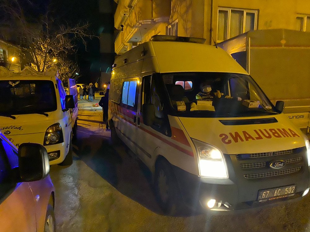 Apartmanın 8'inci katından atladığı iddia edilen genç kadın ağır yaralandı