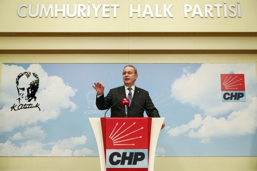 CHP'li Öztrak: Bizimle kim görüşmek isterse biz görüşürüz