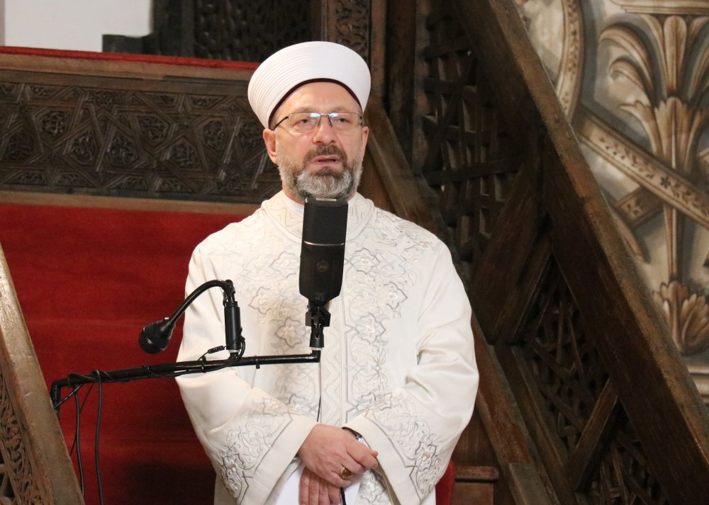 Diyanet İşleri Başkanı Ali Erbaş: Gençlerimiz, bizi güçlü kılan en büyük imkan ve zenginliğimizdir