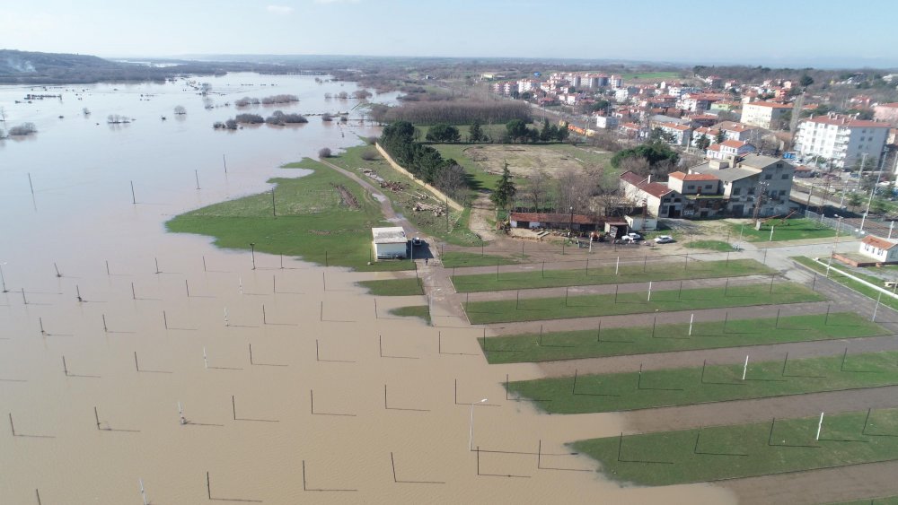 Ergene Nehri'nin alarm seviyesi 'turuncu'ya döndü