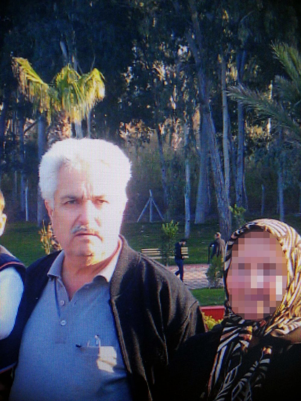 Eşinin ilişkisi nedeniyle canından oldu yakınları cansız bedeninin  atıldığı söylenen yerde dua ediyor