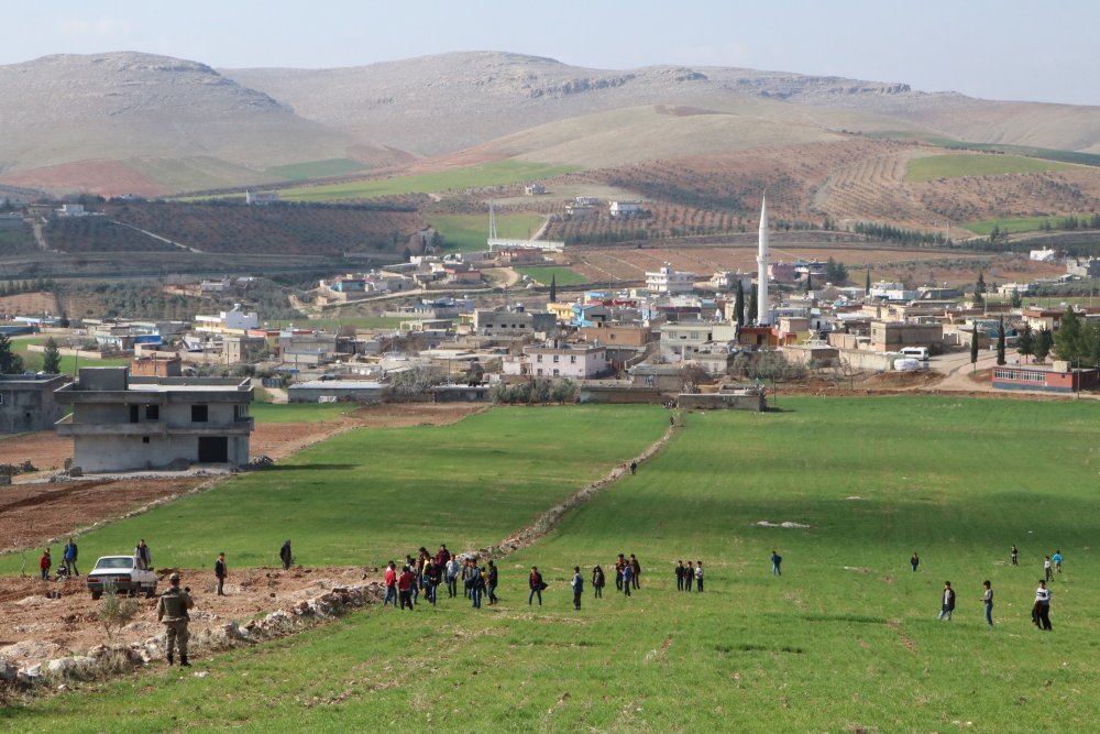 Göbeklitepe yakınlarına bırakılan metal blok, güvenlik güçlerini alarma geçirdi