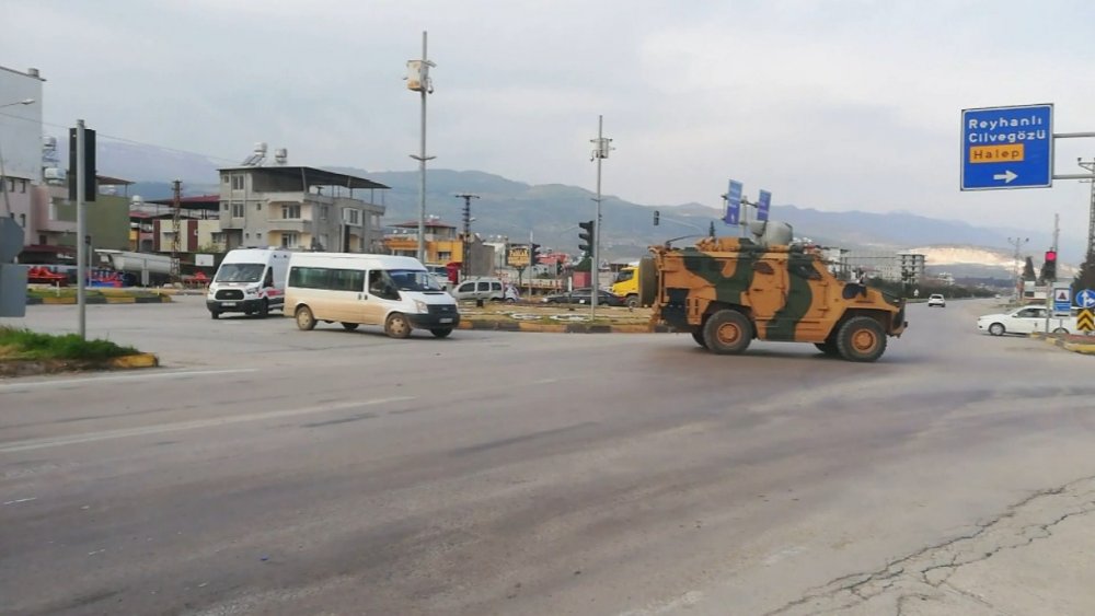 Hatay-Suriye sınır hattına askeri sevkiyat