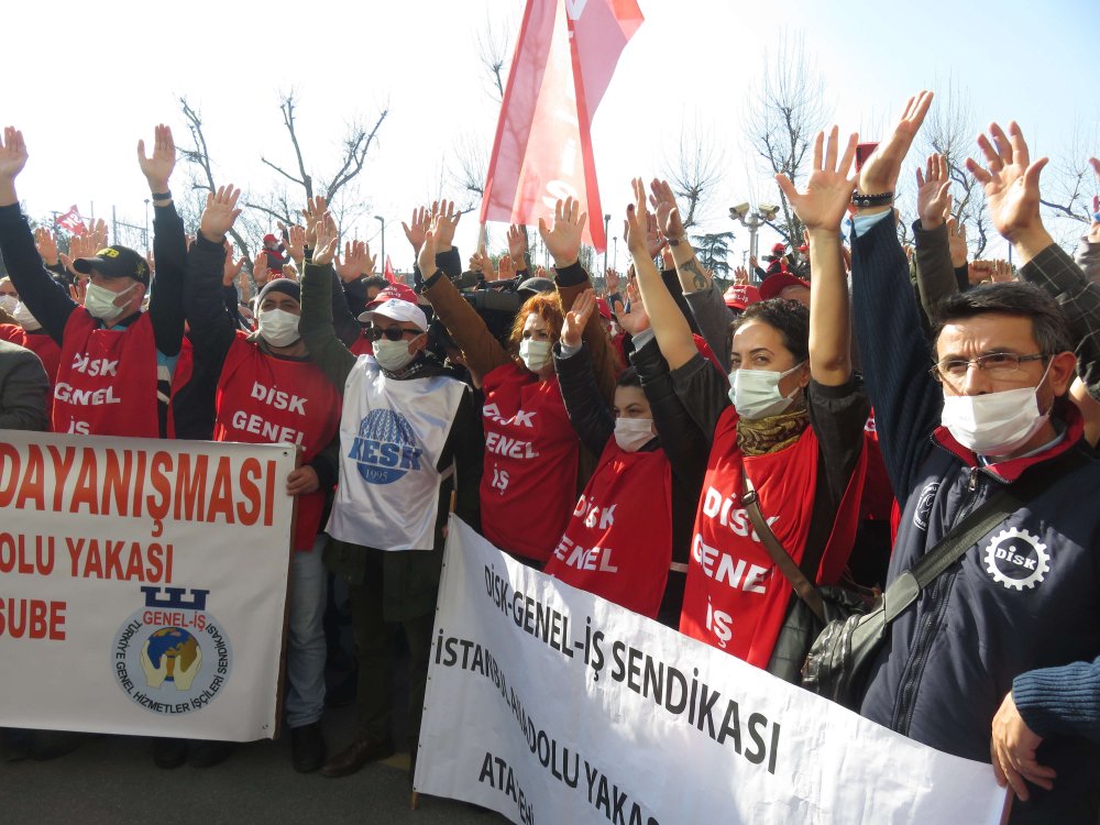 Kadıköy Belediyesi'ne grev kararı asıldı