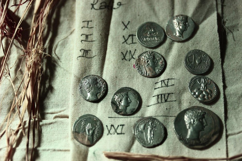 Roma İmparatoru Ceaser ve Brutus'un sikkeleri Aizanoi Antik Kenti'nden çıktı