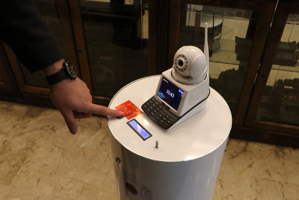 Şanlıurfa’da sağlık çalışanlarına 'Göbeklitepe' robotu desteği