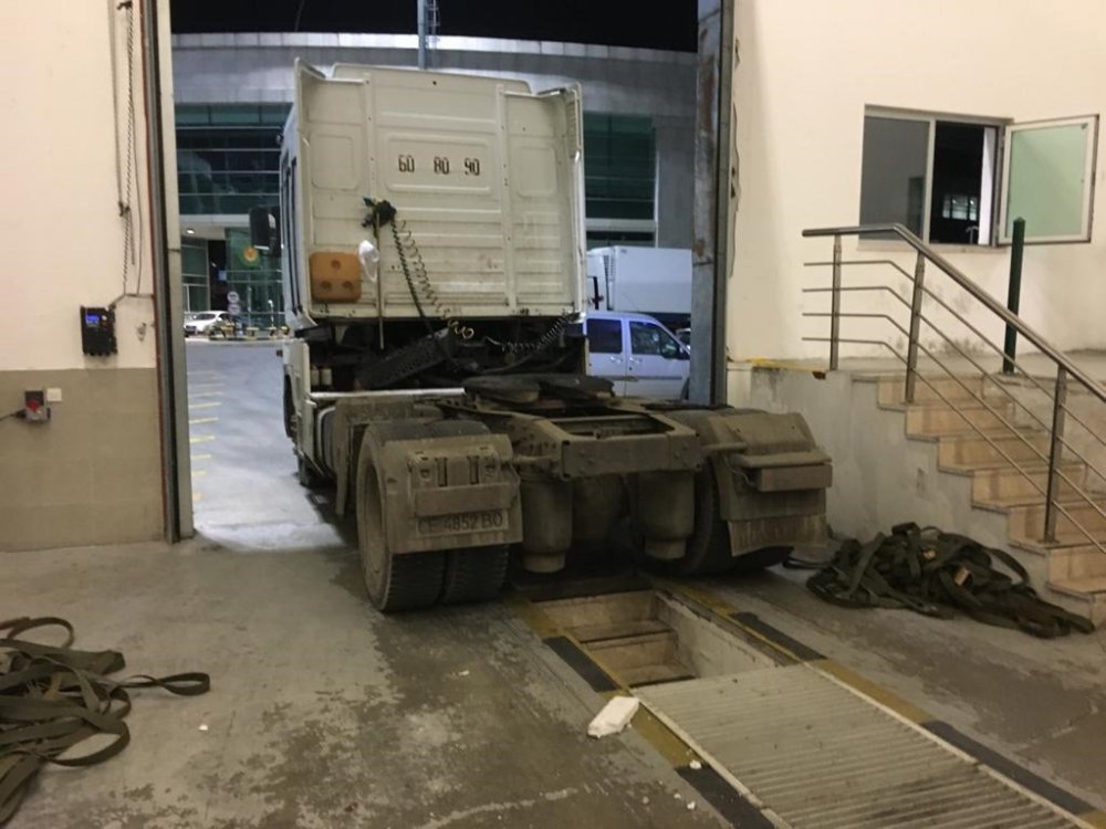 Sarp Sınır Kapısı'nda, 30 bin paket elektronik sigara tütünü ele geçirildi