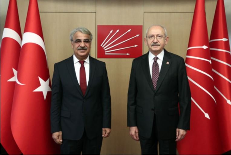 Seçim ittifakı bugün gündemimizde yok: Kılıçdaroğlu, HDP Eş Genel Başkanı Mithat Sancar ve beraberindeki heyet ile parti genel merkezinde görüştü.