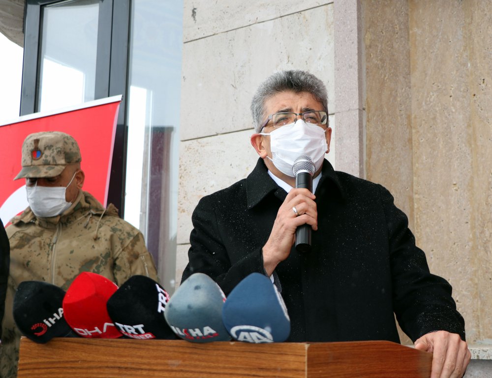 Van'daki çığda şehit olan 42 kişi törenle anıldı