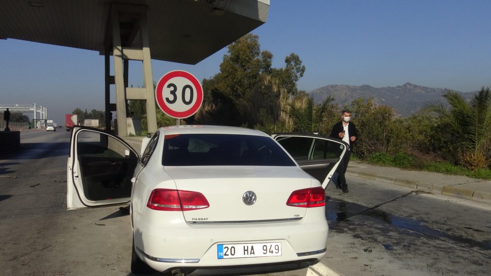 2 can kaybı; otoyol gişesindeki kaza, güvenlik kamerasında