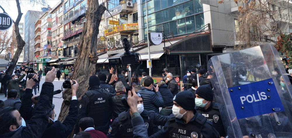 Ankara'da, Boğaziçi eyleminde 30 gözaltı