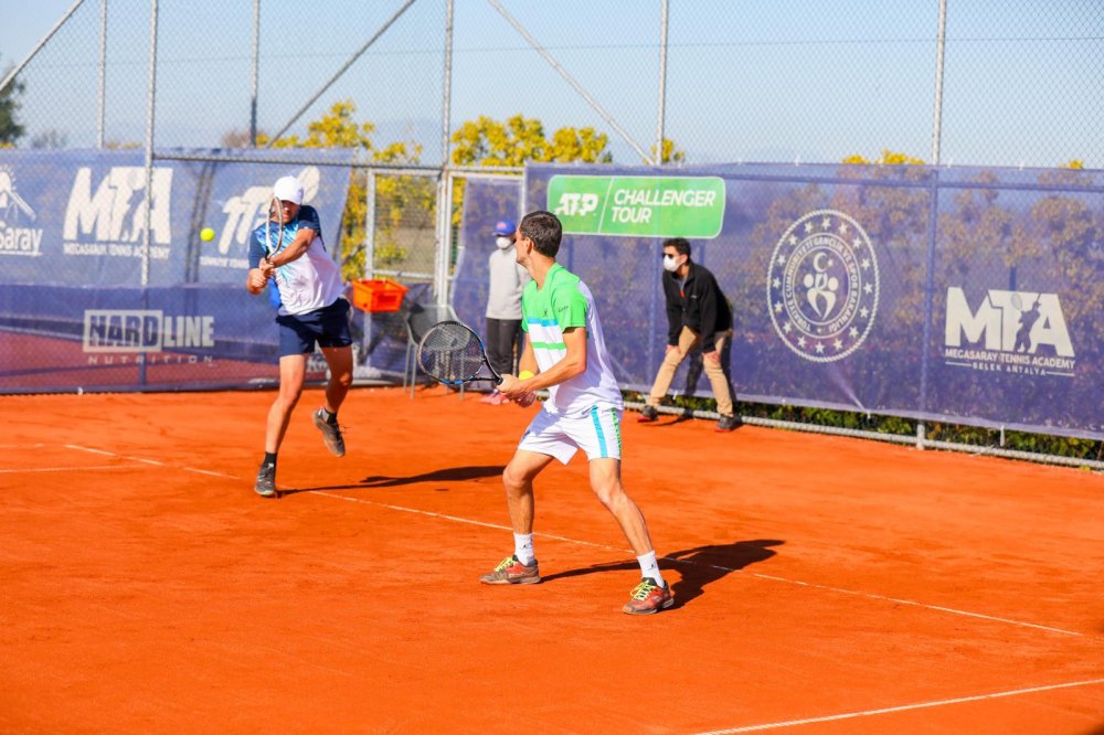Club Megasaray Open II’de yarı final zamanı