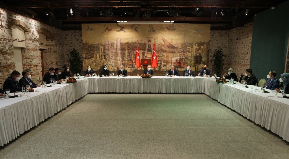Cumhurbaşkanı Erdoğan: Müslümanların mukaddes değerlerine yönelik saldırılar fikir özgürlüğü parantezine alınarak ısrarla görmezden geliniyor