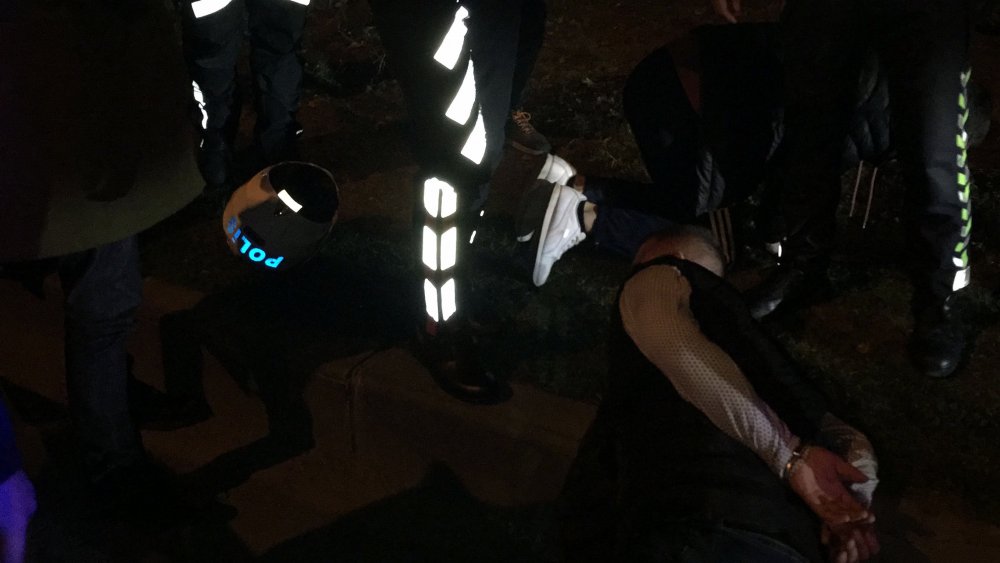 'Dur' ihtarından kaçan 2 şüpheli, kovalamaca ile yakalandı