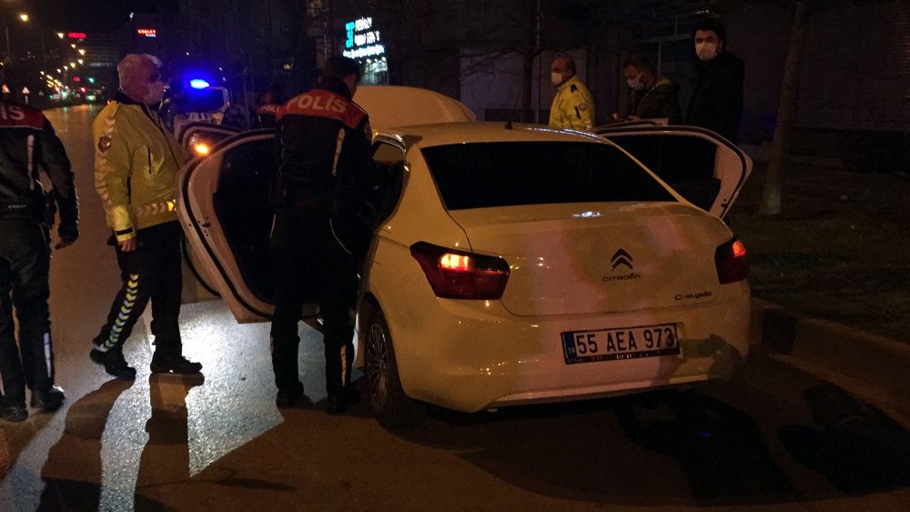 'Dur' ihtarından kaçan 2 şüpheli, kovalamaca ile yakalandı
