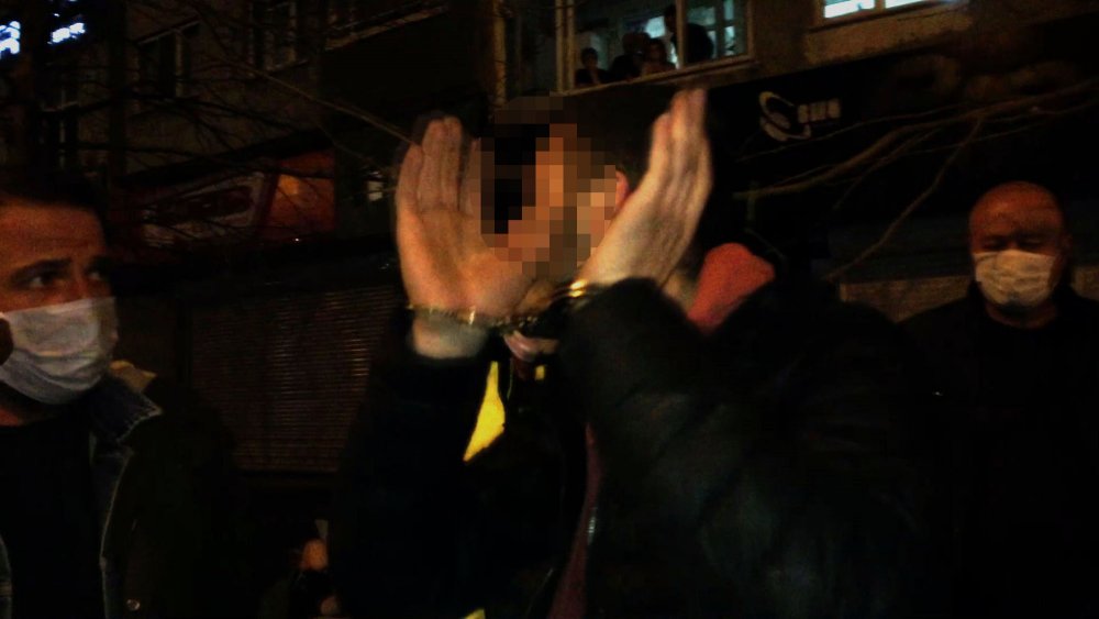 'Dur' ihtarından kaçan 2 şüpheli, kovalamaca ile yakalandı