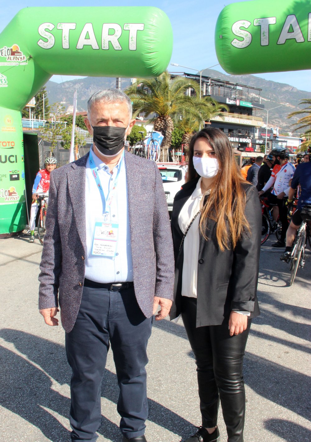 Grand Prix Yol Bisiklet Yarışları'nın Alanya etabı başladı